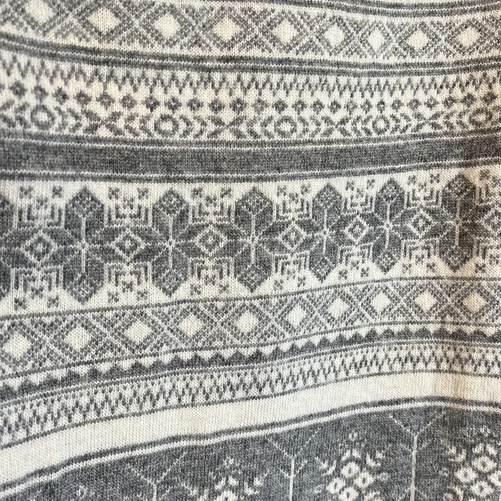 J.Crew. S. Gray and cream design. Like new